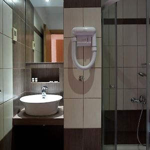 Family Room Shower
