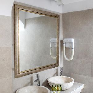 Deluxe Triple Room Sea View